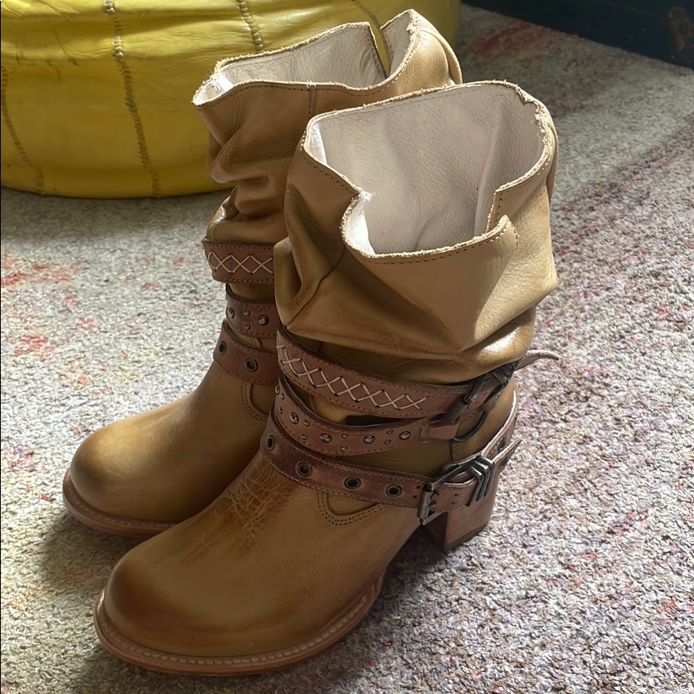 Brand new without box Stylish Tan Leather Ankle Boots